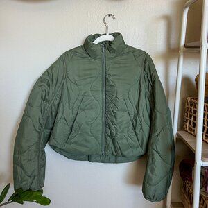 Lululemon Quilted Light Insulation Cropped Jacket Size 6 Olive Green